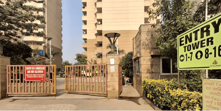 Pyramid Urban Homes II Main Image 1