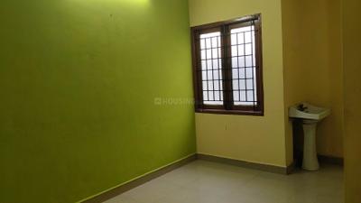 Living Room Image of 760 Sq.ft 2 BHK Independent House for rent in Purasawalkam Chennai for Rs. 17000