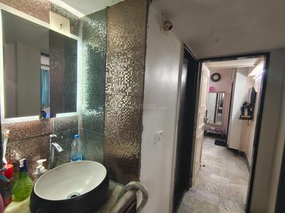 Bathroom Image of 1305 Sq.ft 3 BHK Apartment / Flat for sale in Maninagar Ahmedabad for Rs. 7550000