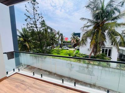 Balcony Image of 6000 Sq.ft 5 BHK Independent House for rent in Neelankarai Chennai for Rs. 250000