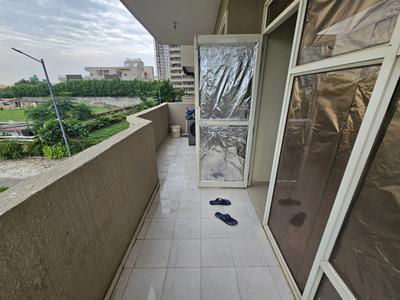 Balcony Image of 680 Sq.ft 2 BHK Apartment / Flat for rent in Pyramid Pride, Sector 76 Gurgaon for Rs. 18000