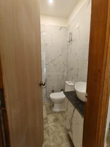 Bathroom Image of 1600 Sq.ft 3 BHK Builder Floor for rent in Sector 23 Dwarka New Delhi for Rs. 32000