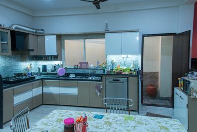 Kitchen Image of 2950 Sq.ft 4 BHK Independent House for sale in Talawali Chanda Indore for Rs. 11000000