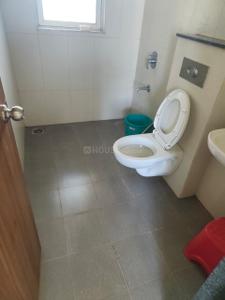 Bathroom Image of 920 Sq.ft 2 BHK Apartment / Flat for sale in Kolte Patil Life Republic Sector R16 16th Avenue Arezo, Hinjawadi Pune for Rs. 7600000