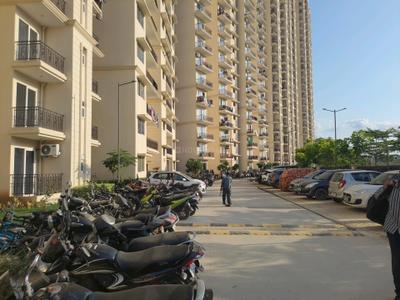 Building Image of 740 Sq.ft 3 BHK Apartment / Flat for sale in Signature Global Golf Green, Sector 79 Gurgaon for Rs. 7150000
