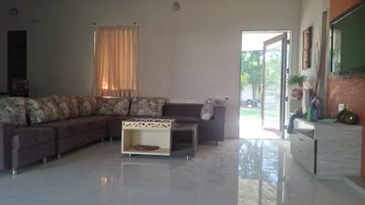 Living Room Image of 9000 Sq.ft 6 BHK Villa for rent in Vaishno Devi Circle Ahmedabad for Rs. 125000
