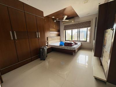 Hall Image of 2450 Sq.ft 4 BHK Apartment / Flat for rent in City Light Surat for Rs. 48000