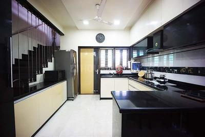 Kitchen Image of 2817 Sq.ft 4 BHK Independent House for sale in Kasindra Ahmedabad for Rs. 16000000