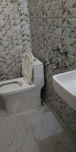 Bathroom Image of 150 Sq.ft 1 RK Independent House for rent in Kamla Nagar New Delhi for Rs. 12000