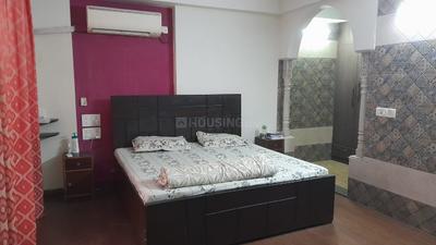Bedroom Image of 1229 Sq.ft 3 BHK Apartment / Flat for sale in Amrapali Pan Oasis, Sector 70 Noida for Rs. 13014000
