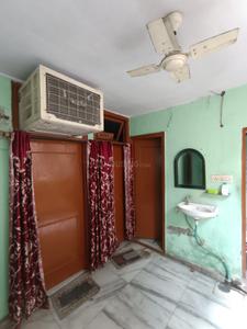 Hall Image of 450 Sq.ft 2 BHK Builder Floor for rent in Kotla Mubarakpur New Delhi for Rs. 15000