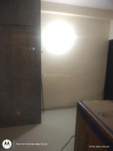 Bedroom Image of 650 Sq.ft 2 BHK Independent House for rent in Sector 12 Noida for Rs. 29000