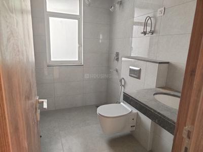 Image of 2276 Sq.ft 4.5 BHK Apartment / Flat for sale in Godrej Windsor At Godrej Golf Links, Jaypee Greens, Greater Noida for Rs. 37000000