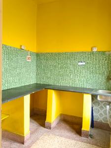 Kitchen Image of 800 Sq.ft 2 BHK Builder Floor for rent in Jodhpur Park Kolkata for Rs. 13000