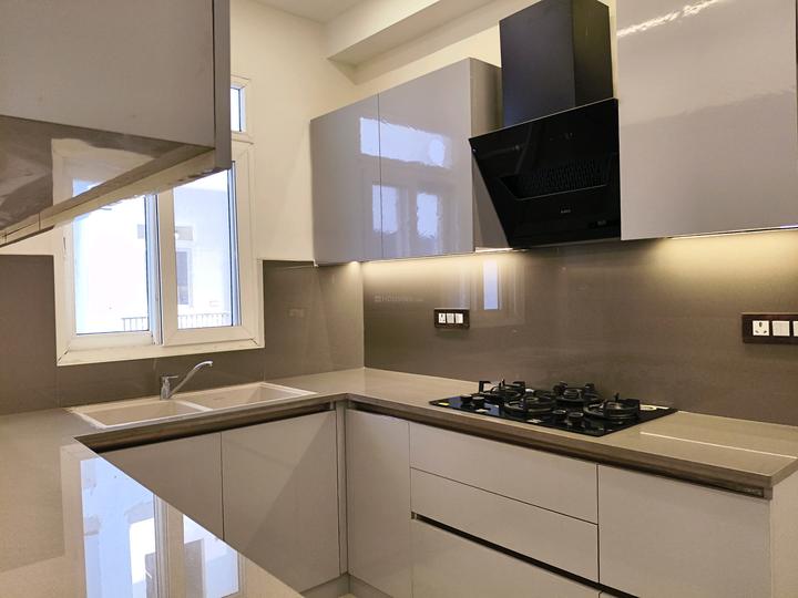 Sector 70 Main Image 1