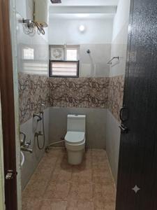 Bathroom Image of 740 Sq.ft 2 BHK Apartment / Flat for sale in Vadapalani Chennai for Rs. 10300000