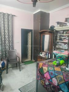 Bedroom Image of 1250 Sq.ft 3 BHK Builder Floor for sale in Shastri Nagar Ghaziabad for Rs. 8000000