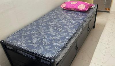Bedroom Image of Vaishnavi PG in Prabhadevi, Mumbai