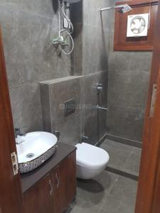 Bathroom Image of 1200 Sq.ft 3 BHK Builder Floor for sale in New Rajinder Nagar New Delhi for Rs. 33500000