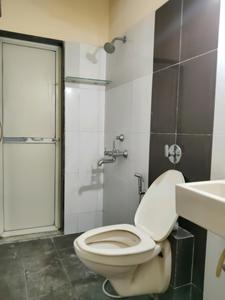 Common Bathroom Image of 920 Sq.ft 2 BHK Apartment / Flat for rent in Kasarvadavali Thane for Rs. 28000