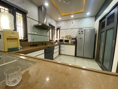 Kitchen Image of 3500 Sq.ft 6 BHK Independent House for sale in Saiyed Vasna Vadodara for Rs. 35000000