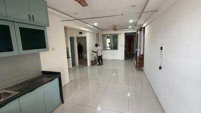 Kitchen Image of 728 Sq.ft 2 BHK Apartment / Flat for rent in Shilp Aura, Chhani Vadodara for Rs. 15000