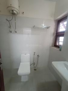 Bathroom Image of 1600 Sq.ft 3 BHK Apartment / Flat for rent in Civil Lines Jaipur for Rs. 45000