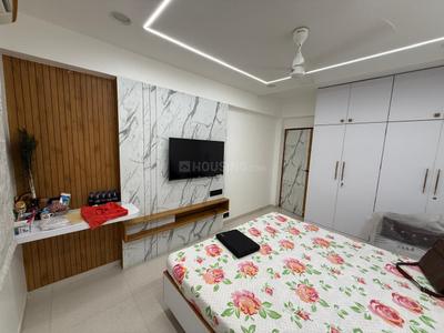 Bedroom Image of 1530 Sq.ft 3 BHK Apartment / Flat for sale in Shruti Apartment, Memnagar Ahmedabad for Rs. 13500000