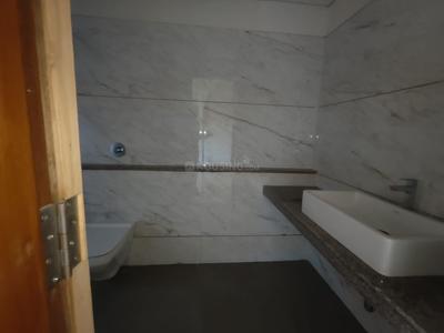 Bathroom Image of 3300 Sq.ft 4 BHK Apartment / Flat for sale in Vastrapur Ahmedabad for Rs. 36000000