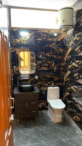 Bathroom Image of 1800 Sq.ft 3 BHK Apartment / Flat for rent in Sector 46 Chandigarh for Rs. 40000