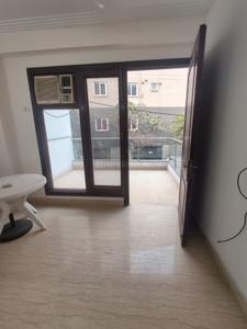 Bedroom Image of 1850 Sq.ft 3 BHK Builder Floor for rent in Kailash Colony New Delhi for Rs. 100171