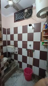 Bathroom Image of 714 Sq.ft 2 BHK Builder Floor for sale in Shahdara New Delhi for Rs. 2800000
