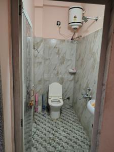 Bathroom Image of 650 Sq.ft 1 BHK Builder Floor for rent in Scheme No 114 Indore for Rs. 13000