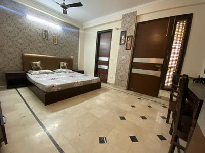 Bedroom Image of 1200 Sq.ft 2 BHK Independent House for rent in Swaraj Homes RWA Chittaranjan Park Block H, Chittaranjan Park New Delhi for Rs. 90000