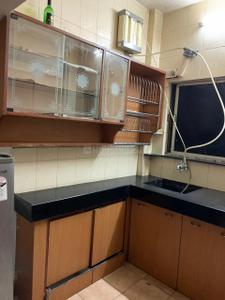 Kitchen Image of 1000 Sq.ft 2 BHK Apartment / Flat for rent in Erandwane Pune for Rs. 35000