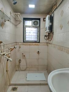 Common Bathroom Image of 900 Sq.ft 2 BHK Apartment / Flat for sale in Manisha Towers, Mulund East Mumbai for Rs. 16500000