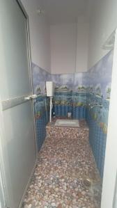 Bathroom Image of 500 Sq.ft 2 BHK Builder Floor for rent in Indira Nagar Lucknow for Rs. 3000