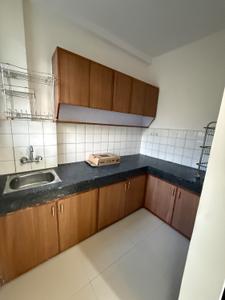 Kitchen Image of 900 Sq.ft 1 BHK Builder Floor for rent in DLF Independent Floors, DLF Phase 3 Gurgaon for Rs. 32000