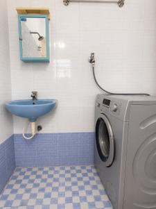 Bathroom Image of 2600 Sq.ft 3 BHK Independent House for rent in Sembakkam Chennai for Rs. 35000