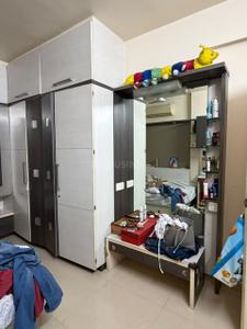 Bedroom Image of 1400 Sq.ft 3 BHK Apartment / Flat for rent in Bhujbal Vatushree Pearl, Kothrud Pune for Rs. 60000