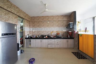 Kitchen Image of 1980 Sq.ft 3 BHK Apartment / Flat for sale in Vaishno Devi Circle Ahmedabad for Rs. 10500000