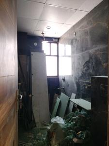 Common Bathroom Image of 1500 Sq.ft 3 BHK Apartment / Flat for sale in Rajendra Nagar Ghaziabad for Rs. 9500000
