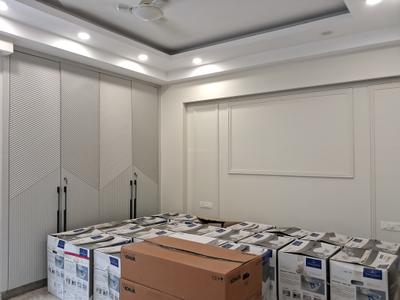 Bedroom Image of 2250 Sq.ft 4 BHK Builder Floor for sale in Rajouri Garden New Delhi for Rs. 55000000