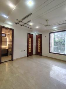Bedroom Image of 2700 Sq.ft 3 BHK Builder Floor for rent in East Of Kailash New Delhi for Rs. 175000