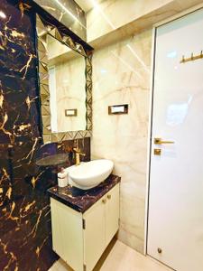 Bathroom Image of 932 Sq.ft 3 BHK Apartment / Flat for sale in DSS Tivon Park, Ghatkopar West Mumbai for Rs. 45000000