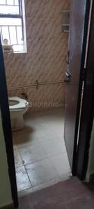 Bathroom Image of 1400 Sq.ft 4 BHK Apartment / Flat for sale in Saraswati Kunj, Patparganj New Delhi for Rs. 23000000