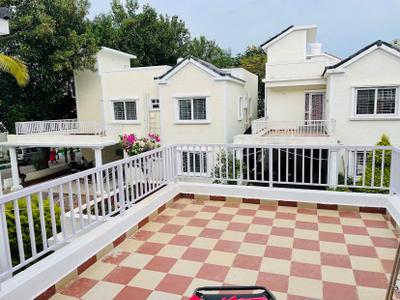 Balcony Image of 1500 Sq.ft 3 BHK Villa for rent in Icon Sanctuary, Sarjapur Bengaluru for Rs. 36000