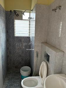 Bathroom Image of 840 Sq.ft 2 BHK Apartment / Flat for sale in Sodepur Kolkata for Rs. 4600000
