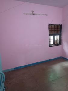 Bedroom Image of 600 Sq.ft 2 BHK Builder Floor for rent in DDA LIG Flats Pocket E, Dilshad Garden New Delhi for Rs. 16000