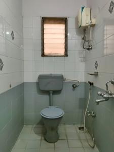 Common Bathroom Image of 490 Sq.ft 1 BHK Apartment / Flat for sale in Meet Ashok Smruti, Kasarvadavali Thane for Rs. 5500000